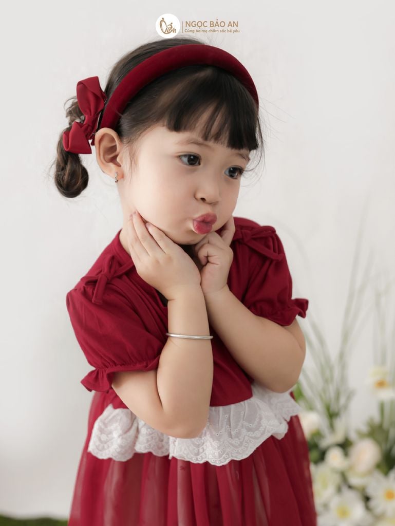 [M&B] BST THỎ MƠ: Đầm xòe công chúa tay ngắn phối ren