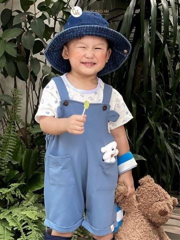 [M&B] BST Gấu: Bộ quần áo yếm ngắn gấu xanh có túi