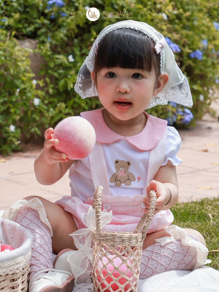 [M&B] BST PINK GIRL: Set áo+yếm bé Gái M&B cotton (Gấu Hồng)