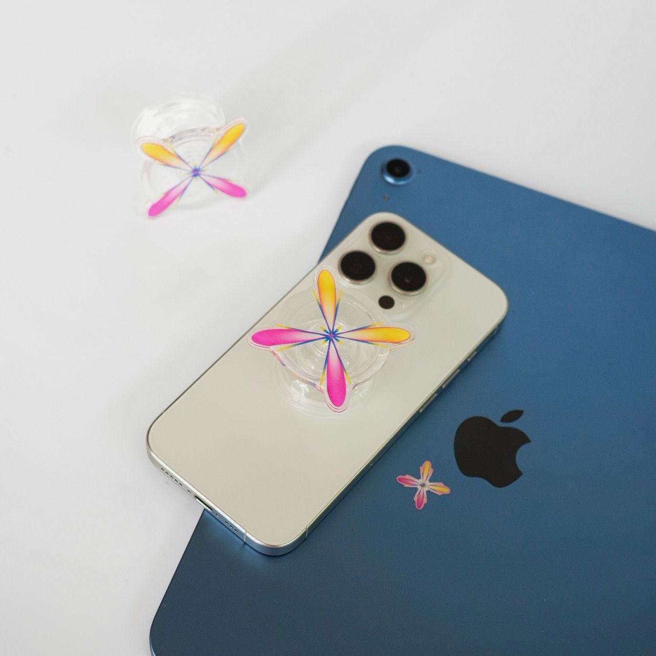  Pop socket - BST “Tranh Hàng Trống” 