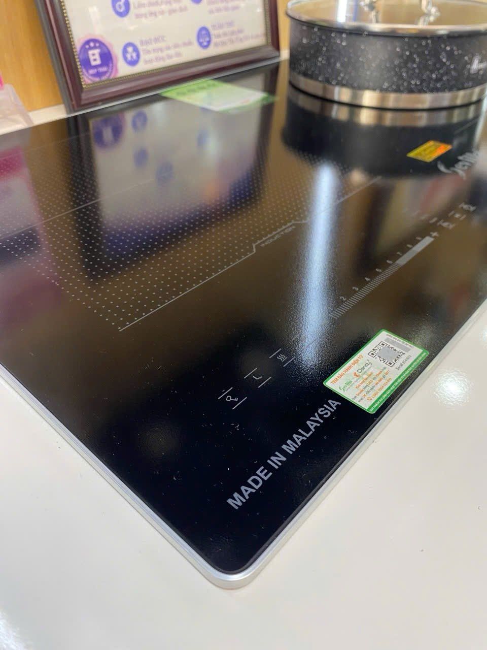  Bếp từ Sevilla SV-MS88 nhập Malaysia, kính chống xước, siêu bền bỉ,  model ra mắt 2025 đa tính năng nấu, kính dầy 8li bo viền nhôm kiểu Iphone. 