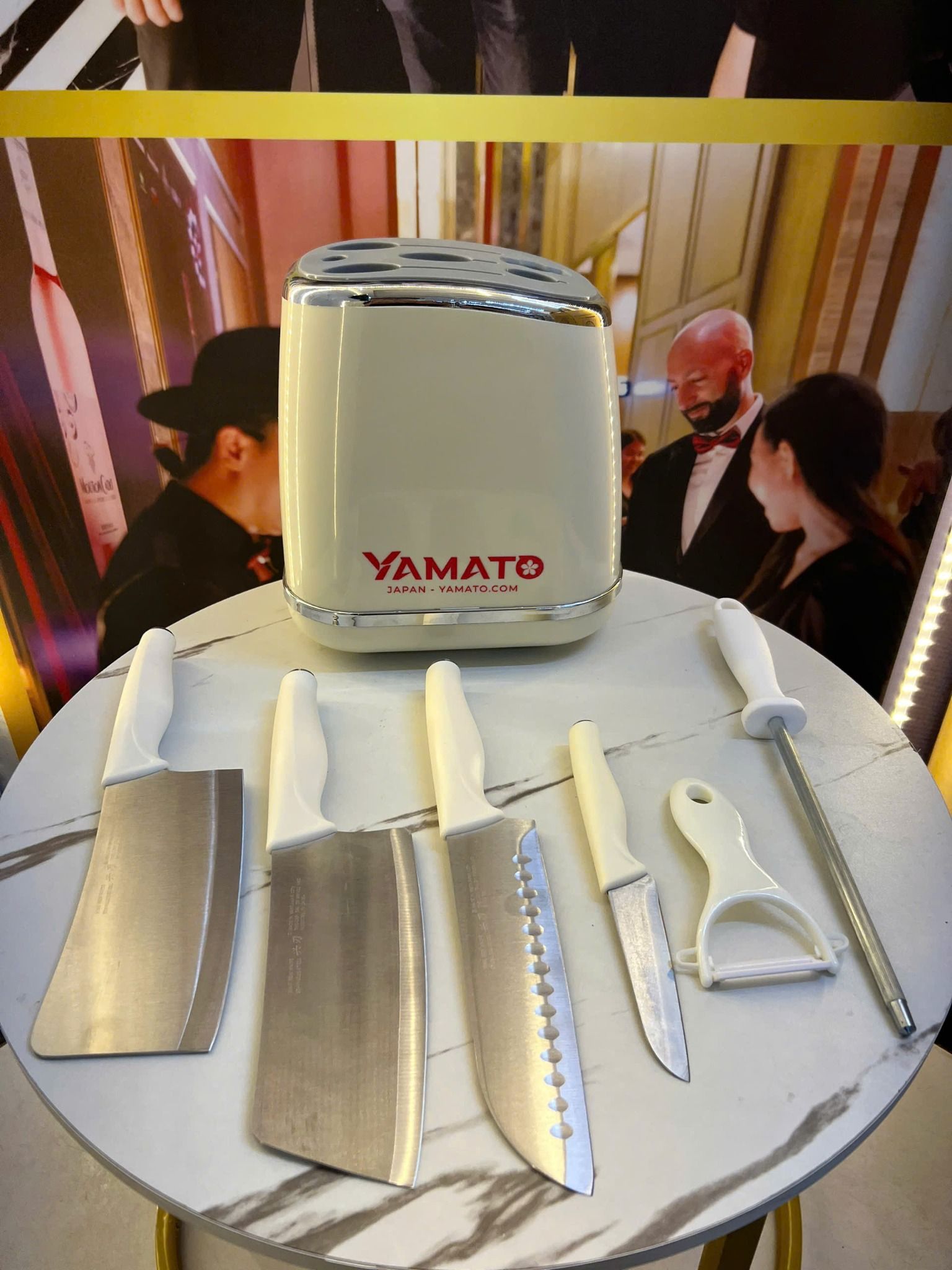  Bộ dao Yamato Kano7 Hộp sữa trắng, thép Cr13 chống han rỉ, cho các căn bếp chung cư gọn gàng và sạch sẽ, bền bỉ. 