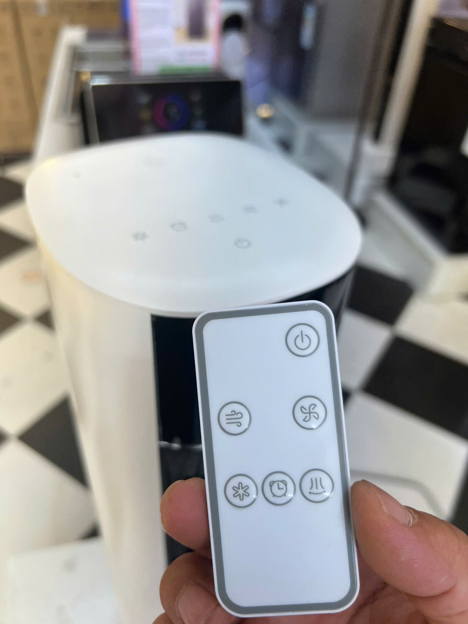  Quạt đá Fujihome Quạt tháp hơi nước tích hợp lọc không khí Fujihome AC-18LE Giao ngay tại Hà Nội 