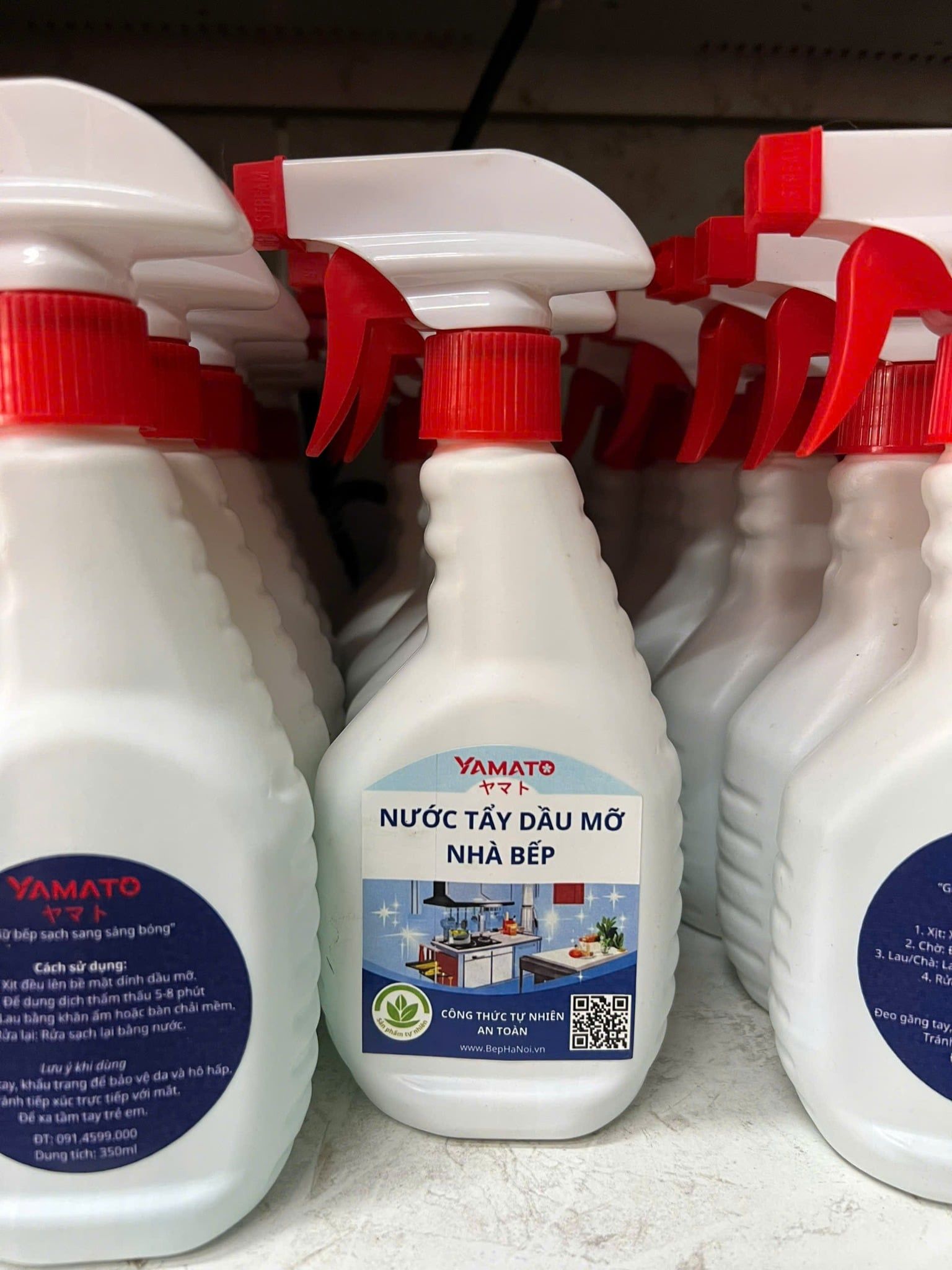  Chai tẩy mỡ bếp siêu bóng Yamato 350ml tiện lợi, an toàn. 
