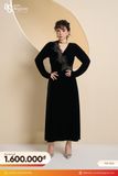  VÁY NHUNG ĐEN VIỀN CỔ V ĐÁP REN DÀI TAY 