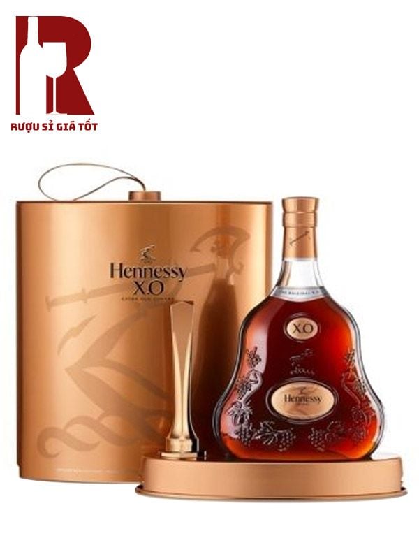 Rượu Hennessy XO Limited Edition Holidays Cognac
