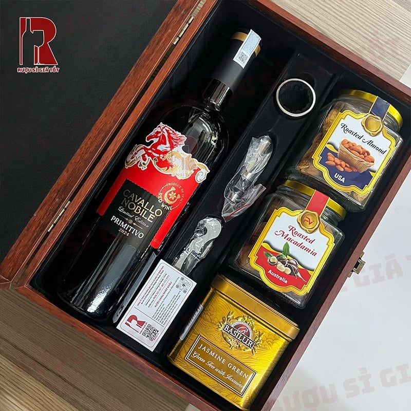 Hộp Quà Rượu Vang Cavallo Nobile Primitivo Limited Edition