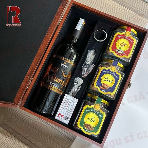 Hộp Quà Rượu Vang Due Palme La Lotta