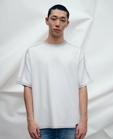  LEE - Áo thun nam cổ tròn tay ngắn Lee x Feng Chen Wang 