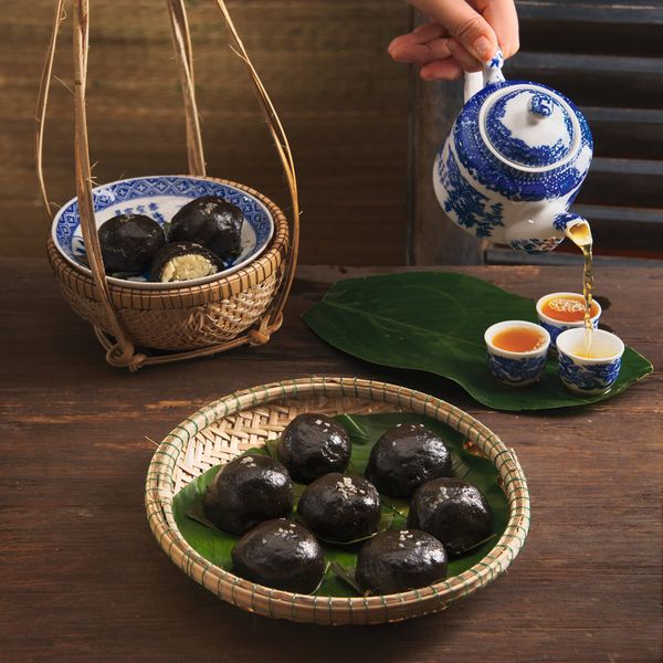 Bánh Ít Lá Gai - Đặc Sản Bánh Ít Huế