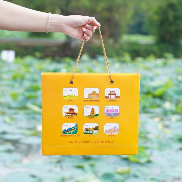 Set Quà Trà Sen, Bánh Sen, Mè Xửng Sen – Gói Trọn Hương Vị Huế Làm Quà