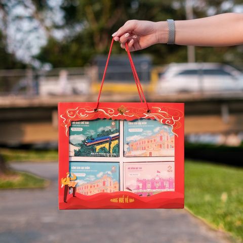 Set Quà 4 Mùa Đỏ - Trà, Bánh, Kẹo Huế Cao Cấp