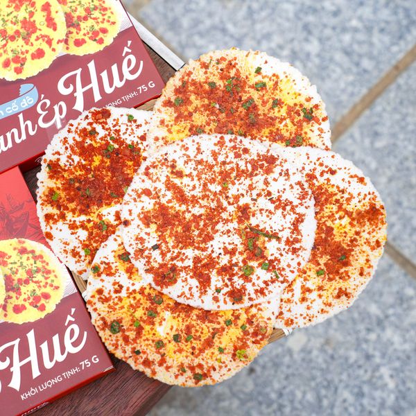 Bánh Ép Huế Cầu Ngư – Vị Bò Cay, Cá Cơm – Đặc Sản Huế