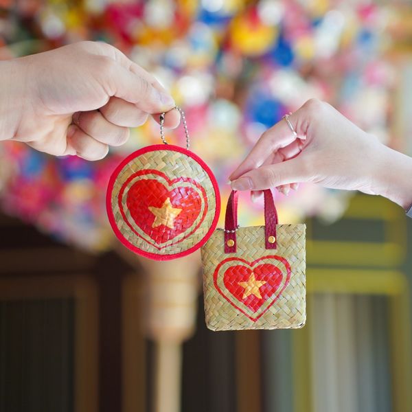 Móc Khóa Cờ Việt Nam - Set Móc Khóa Túi Nón