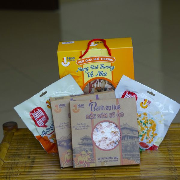 Hộp quà Huế thương - Bánh ép Huế