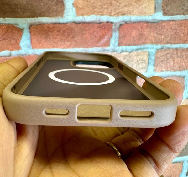 Ốp iPhone 16 Pro Max LIKGUS Valor Mag Lưng nhám