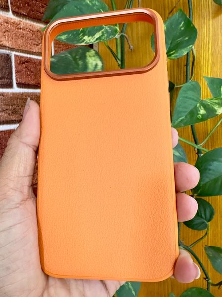 Ốp Likgus Leather Magsafe - iPhone 17 Pro Max