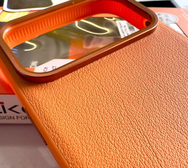 Ốp Likgus Leather Magsafe - iPhone 17 Pro Max