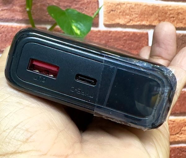 Pin sạc dự phòng, 20000mAh, hiệu: SENDEM, 22.5W, Model: PH82 (Pin Lithium- polymer)