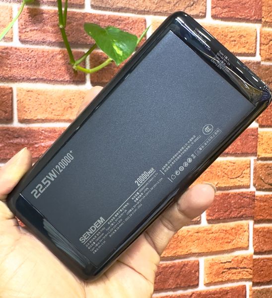 Pin sạc dự phòng, 20000mAh, hiệu: SENDEM, 22.5W, Model: PH82 (Pin Lithium- polymer)