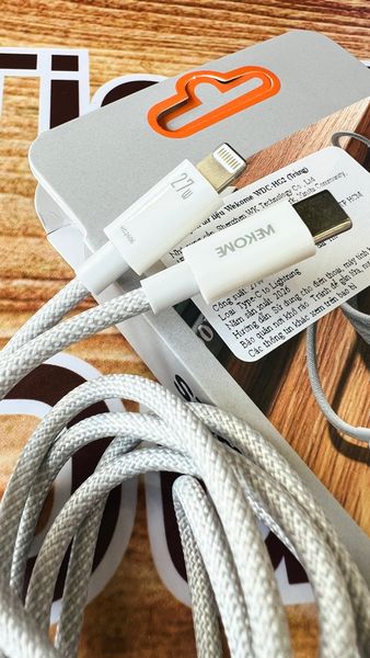 Cáp sạc nhanh WEKOME WDC-HG2 USB-C-to-Lightning 27W