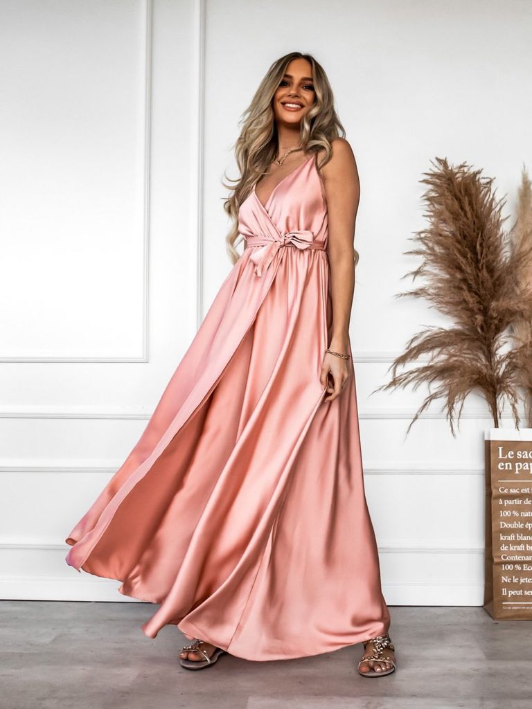 Šaty plesové 350kc