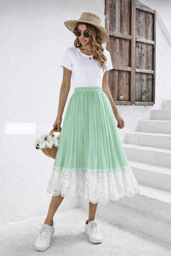 Sukne s krajkou 270kc