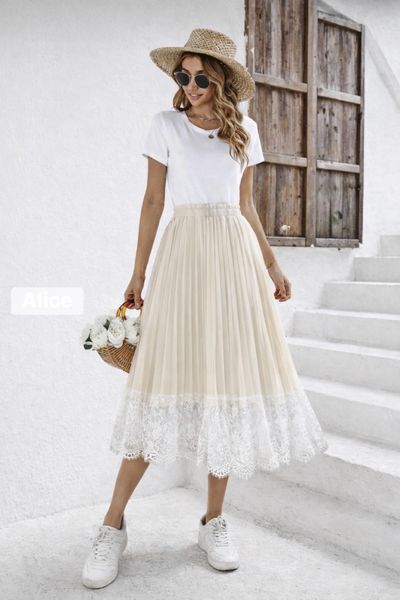  Sukne s krajkou 270kc 