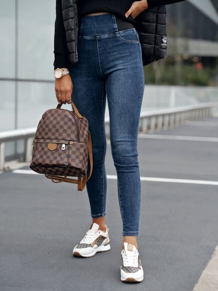  Oblíbené džíny s gumou v pase M.Sara 250kc 12KS 