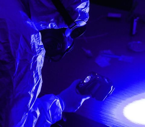 Laser Crime-lite ® Đèn chiếu sáng laser di động chuyên dụng cho pháp y