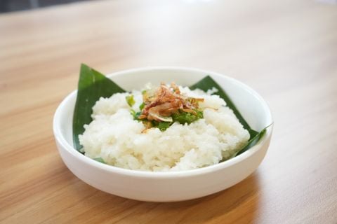 Xôi Gà Chiên Mắm Tỏi