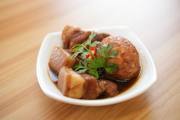 Xôi Thịt Kho Trứng