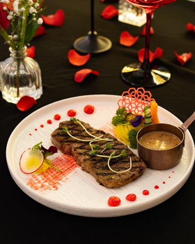 Bít tết bò Fuji thượng hạng