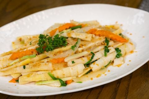 Măng trúc xào tỏi