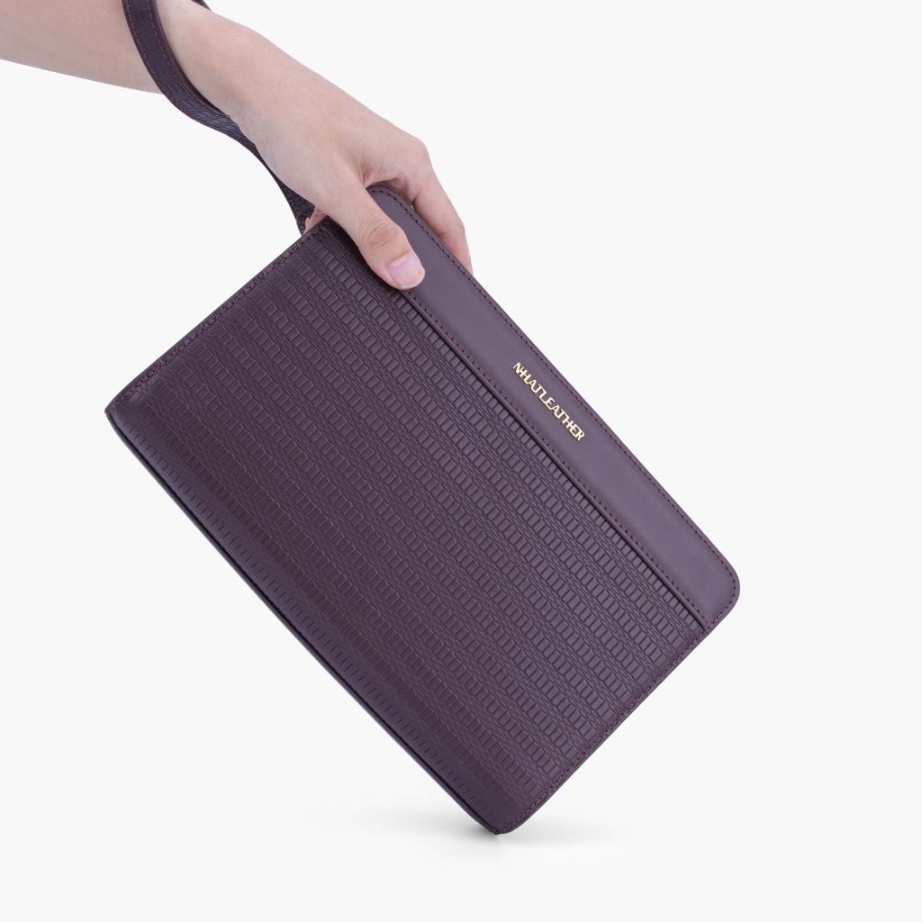 Túi cầm tay da nam dáng hộp hình thang khóa số bảo mật có công nghệ bảo mật RFID, clutch cầm tay da nam khóa kéo OOK - NVB-055R