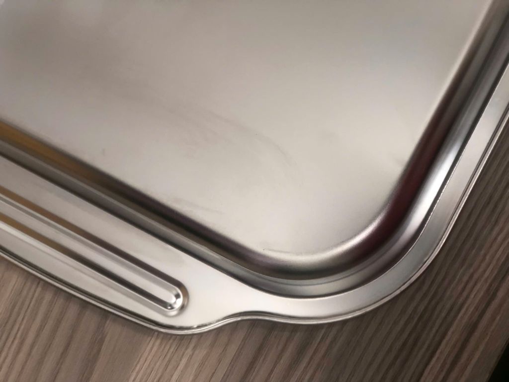 Khay inox sâu có tai