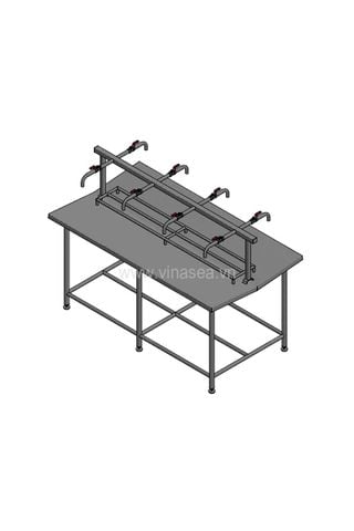 Bàn sơ chế có vòi xịt