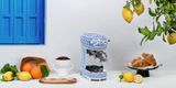  Máy pha cà phê bán tự động họa tiết màu xanh Blue hiệu Smeg, Model ECF02DGBEU 