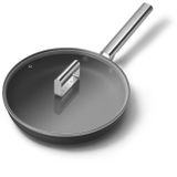  Chảo chống dính 28cm không nắp màu đen hiệu Smeg, Model FPF2802BLM 