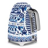  Ấm đun nước siêu tốc 1.7l họa tiết màu xanh blue hiệu Smeg, Model KLF03DGBEU 