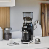  Máy xay cà phê màu xanh họa tiết màu canh Blue hiệu Smeg, Model CGF01DGBEU 