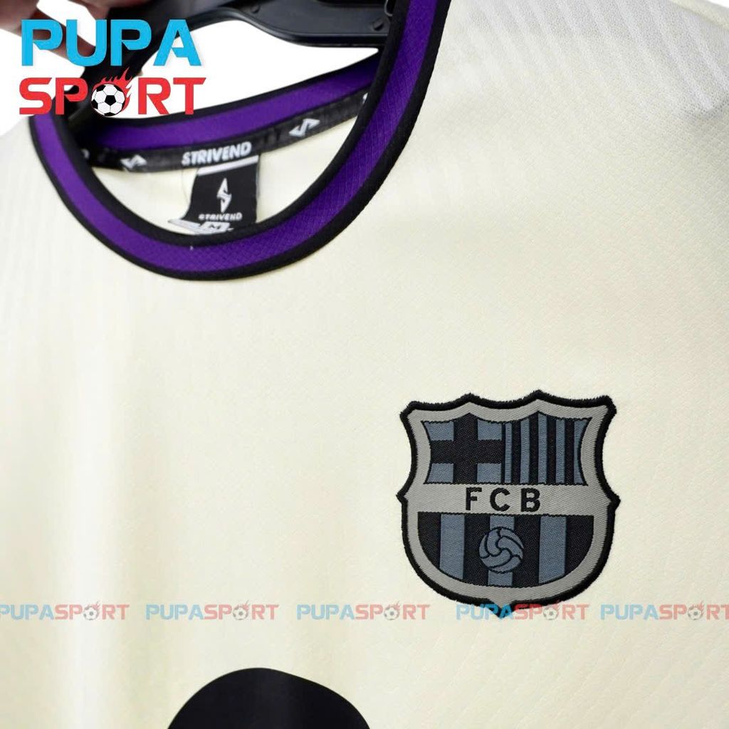 STRIVEND - CLB BARCA SÂN KHÁCH 25/26 - MÀU KEM