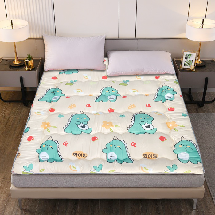 Topper văn phòng đa năng mặt lót có nhám chống trượt, và đai thun góc để cố định trên mặt nệm