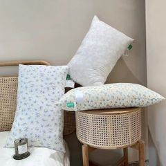 RUỘT GỐI DOHIA BẠC HÀ HOA NHÍ HOME BASIC SIZE 48*74CM