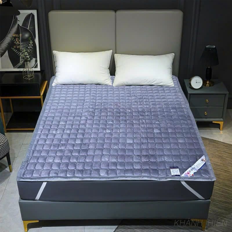 Thảm Nhung Trải sàn, trải giường đa năng sẵn kho 2 kích thước M6, M8 ( Khách lựa chọn mầu sắc inbox cho Shop nhé )