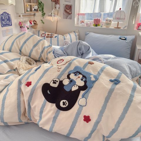 4pcs Cotton Linen Bedding Cover Set Fluffy Embroidery | ID : CLINEN4PCSFLUFFYEID01