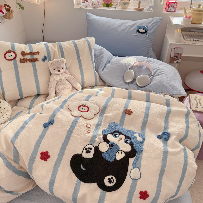 4pcs Cotton Linen Bedding Cover Set Fluffy Embroidery | ID : CLINEN4PCSFLUFFYEID01