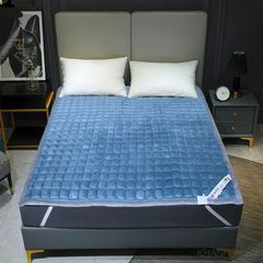 Thảm Nhung Trải sàn, trải giường đa năng sẵn kho 2 kích thước M6, M8 ( Khách lựa chọn mầu sắc inbox cho Shop nhé )