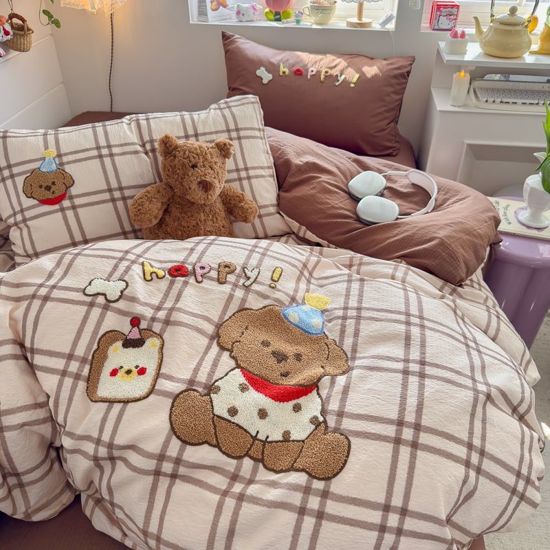 4pcs Cotton Linen Bedding Cover Set Fluffy Embroidery | ID : CLINEN4PCSFLUFFYEID03