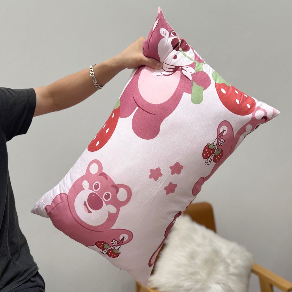 Ruột Gối Bông Đậu Cotton Đũi của nhà MARK HOME size 48*74cm Strawberry Bear